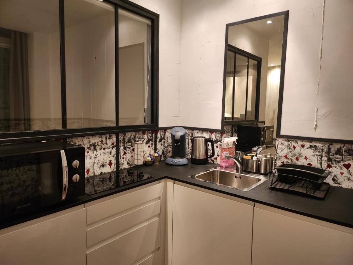 Charmant Cocon Iode Cosy Equipe, Baigne De Lumiere, Situe Au Coeur De La Rochelle A 1Min A Pied Du Marche Central Avec Tv Et Wifi Zewnętrze zdjęcie