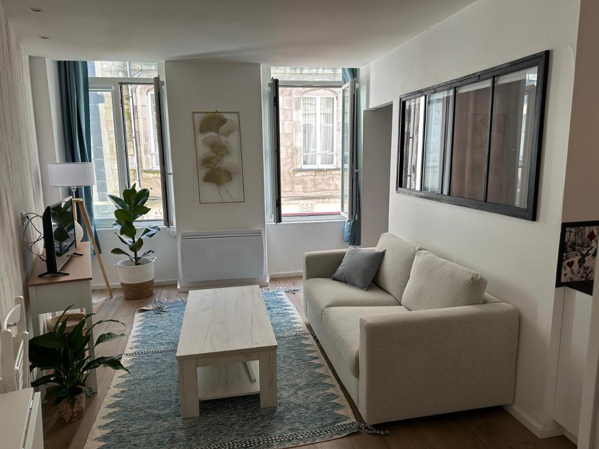 Charmant Cocon Iode Cosy Equipe, Baigne De Lumiere, Situe Au Coeur De La Rochelle A 1Min A Pied Du Marche Central Avec Tv Et Wifi Zewnętrze zdjęcie